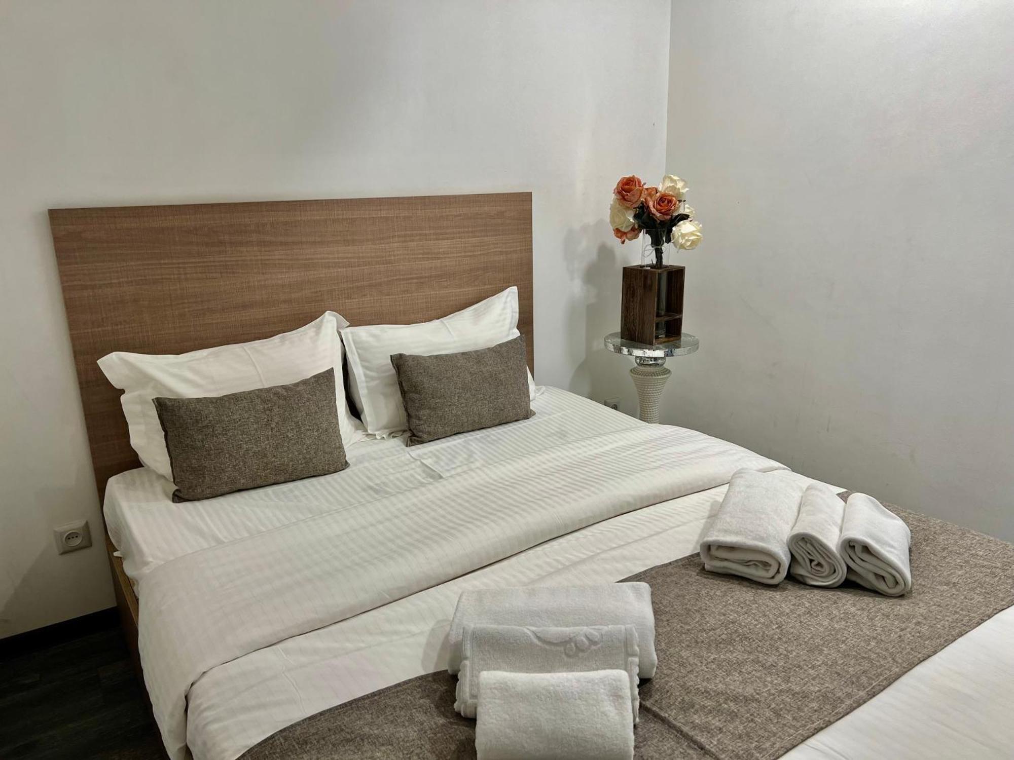 Yvn Tumanyan Apart-Hotel Ереван Экстерьер фото